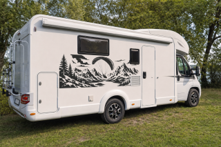 Wohnmobil-Aufkleber Paraglider über Alpenlandschaft