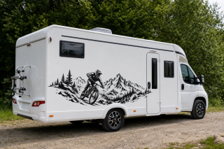 Wohnmobil-Aufkleber Mountainbiker in Action am Berghang